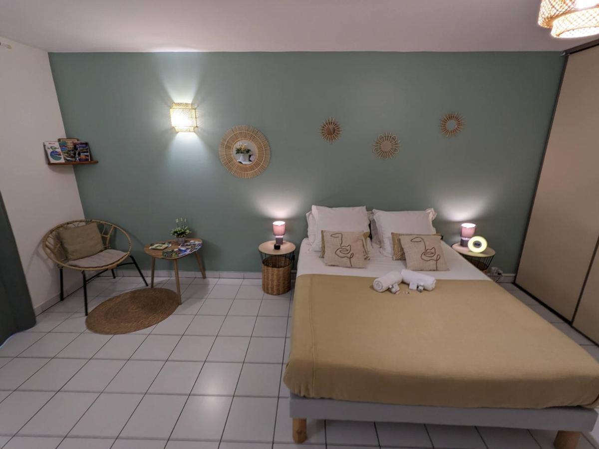 Topaze Pei Bellepierre Proximite Immediate Chu, Inspe Saint-Denis Exterior foto